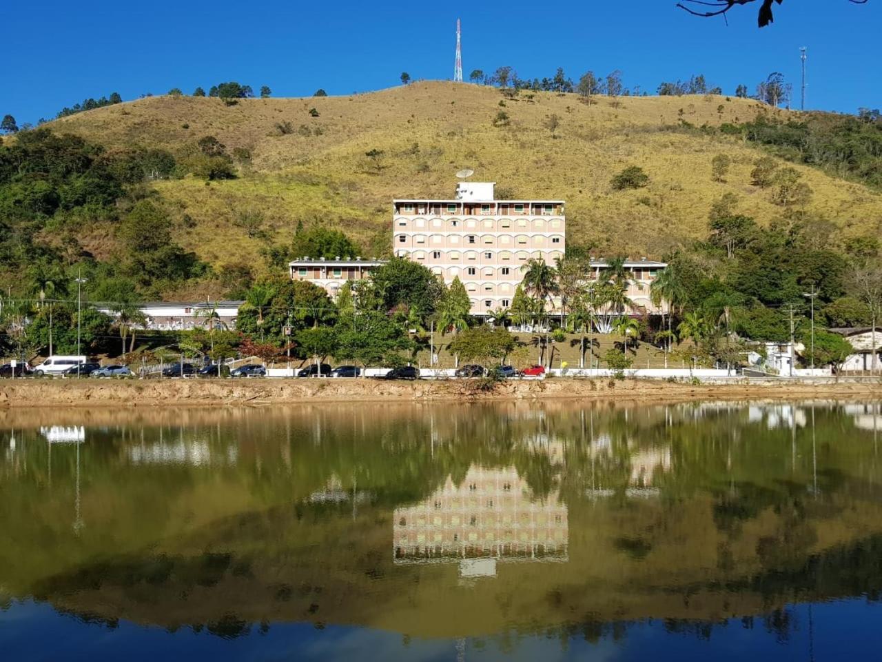 Cavalinho Branco Apartamento Aparthotel Águas de Lindóia Exterior foto